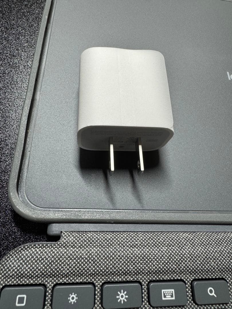 iPad Air第５世代(64GB)+ Logicool ComboTouch