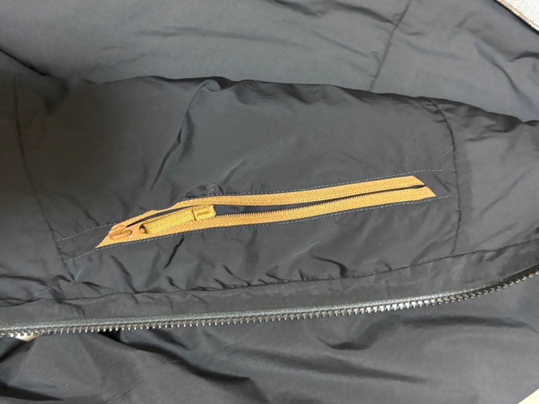 アークテリクス　ベータインサレーテッドジャケット