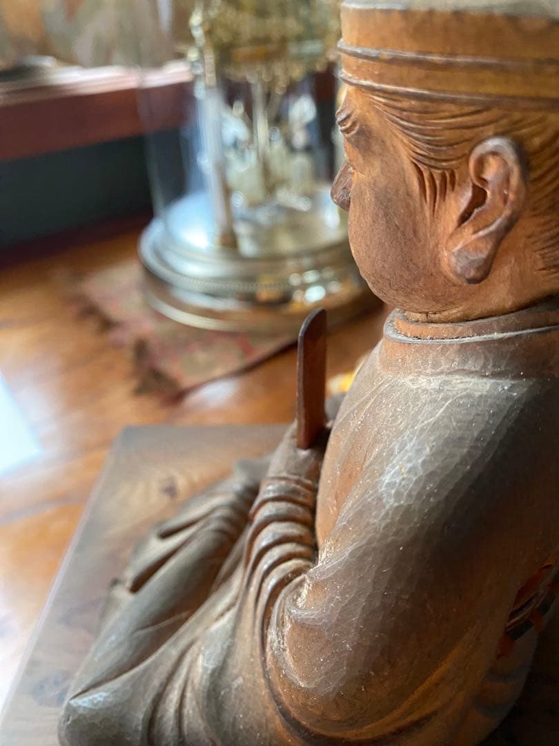 素敵な木彫　聖徳太子座像