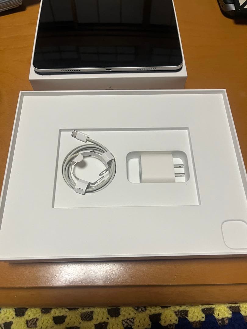 あ*す様 iPad Pro （第5世代）12.9インチ Wi-Fi シルバー　2