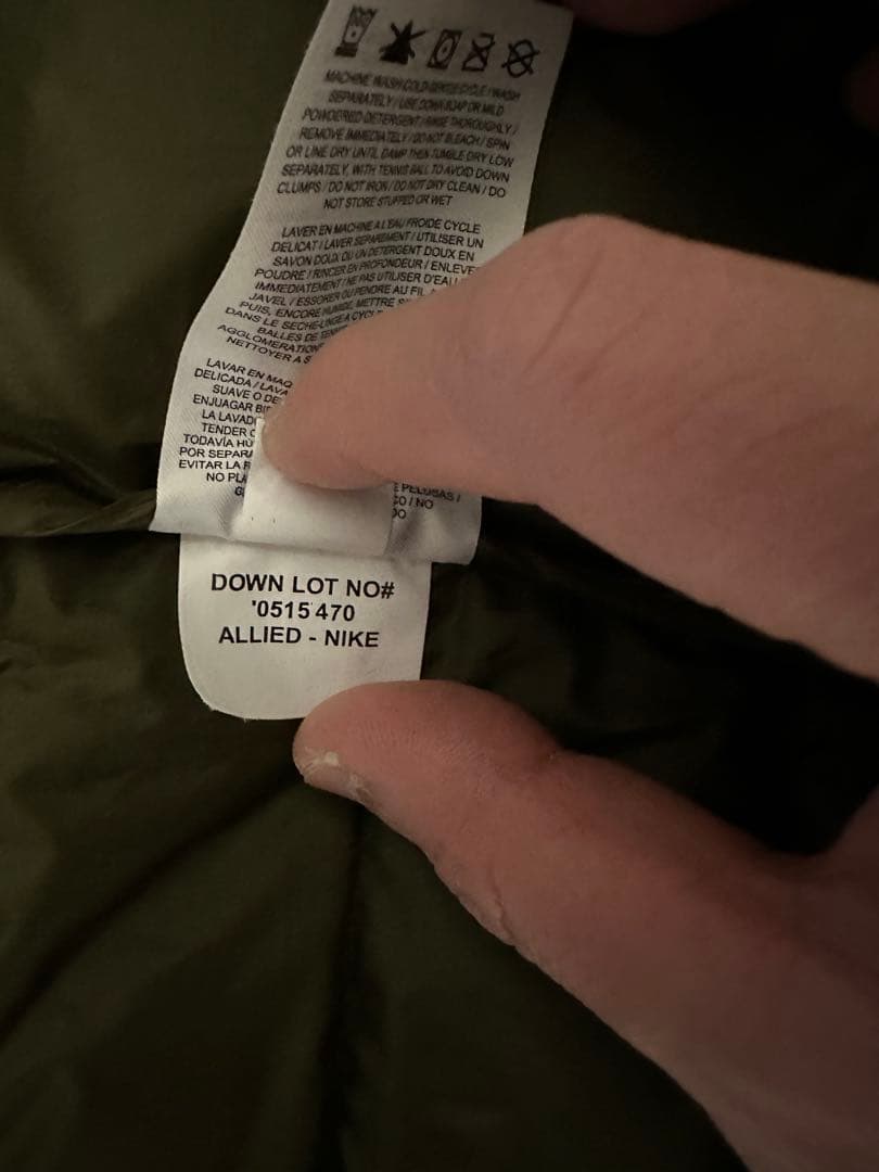 Nike テックフリースダウン　カーキ　美品！