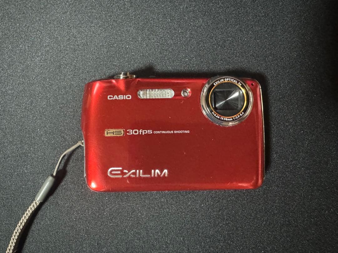 CASIO EXILIM コンパクトデジタルカメラ レッド