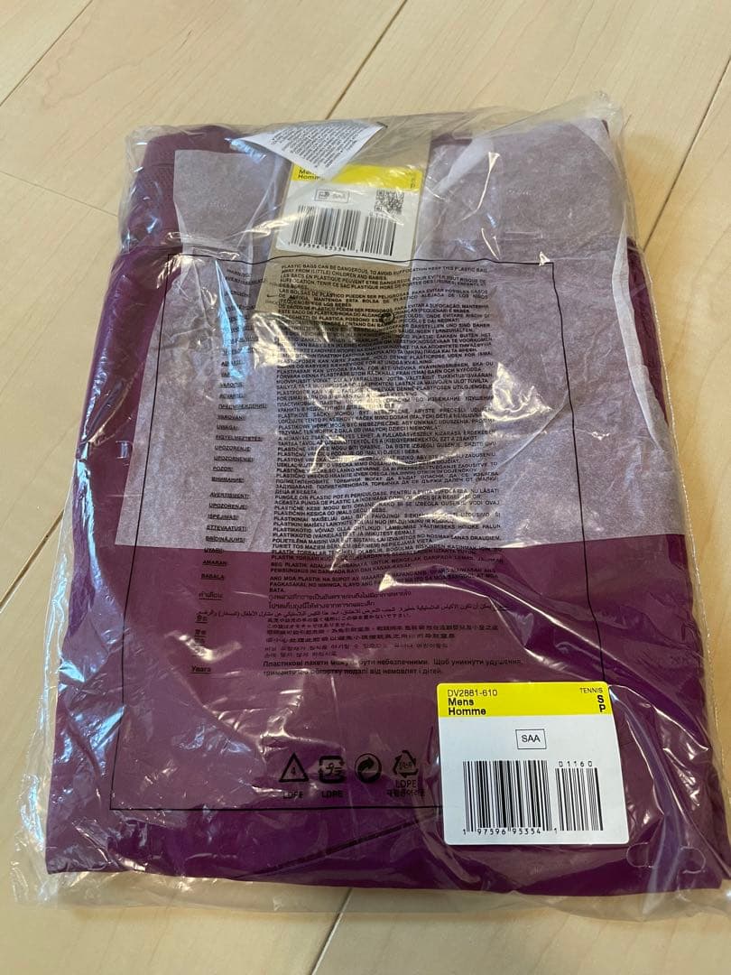 ナイキ　ナダル　 テニス　ハーフパンツ　ワインレッド　日本未入荷　新品未使用