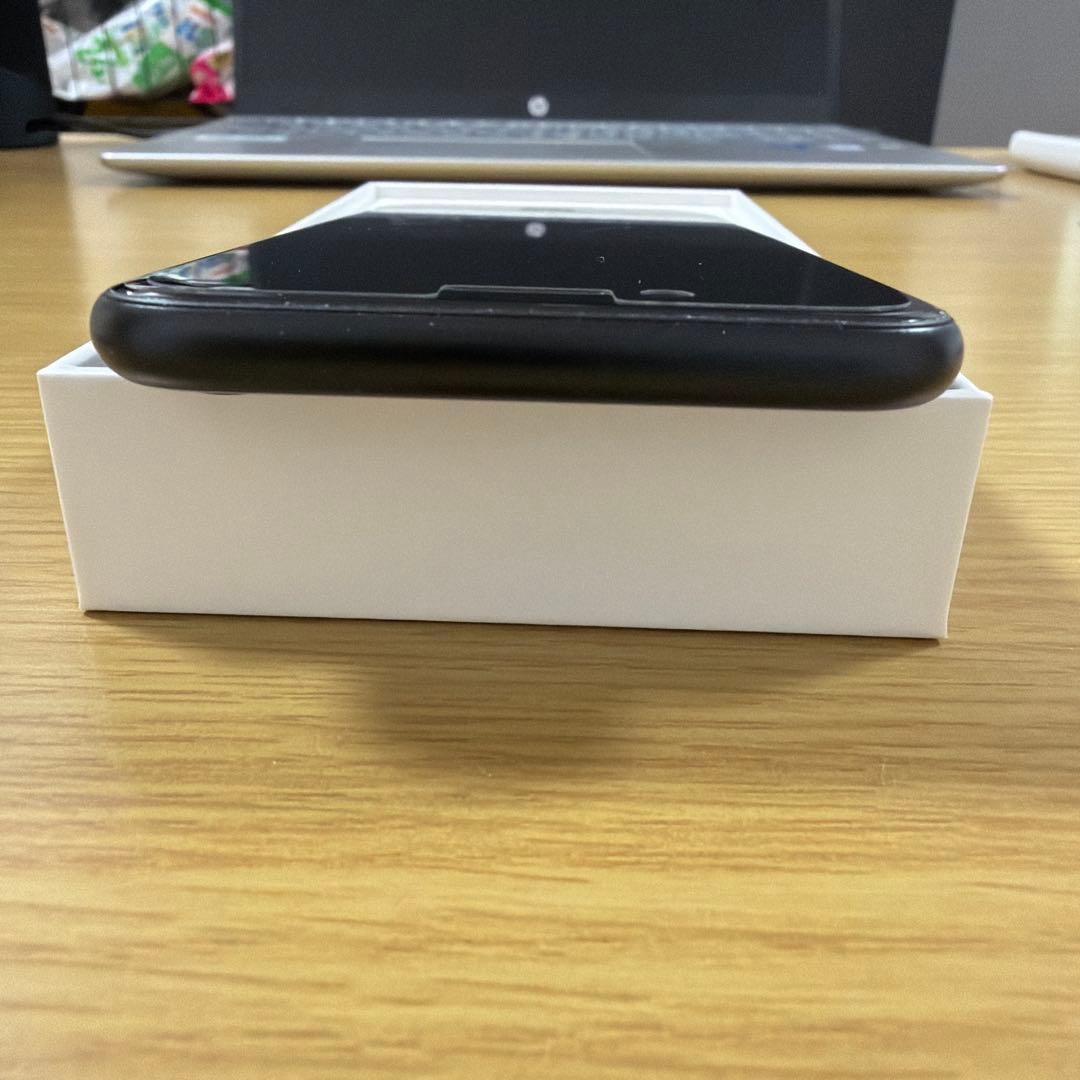 iPhone SE 第2世代 (SE2) simフリー 64gb ブラック