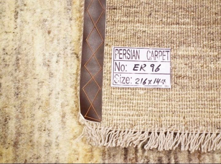 144cm×216cm 本場ペルシャギャッベ・手織り手紡ぎ
