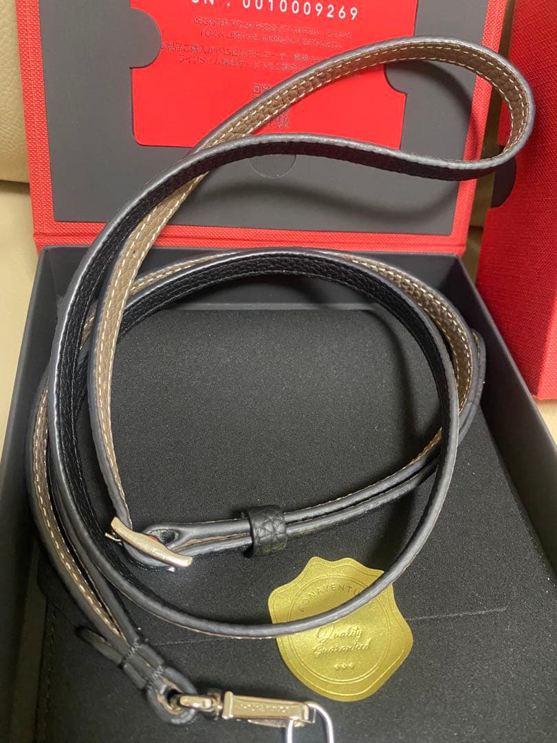 Bonaventura iPhone用ケース ストラップ付き