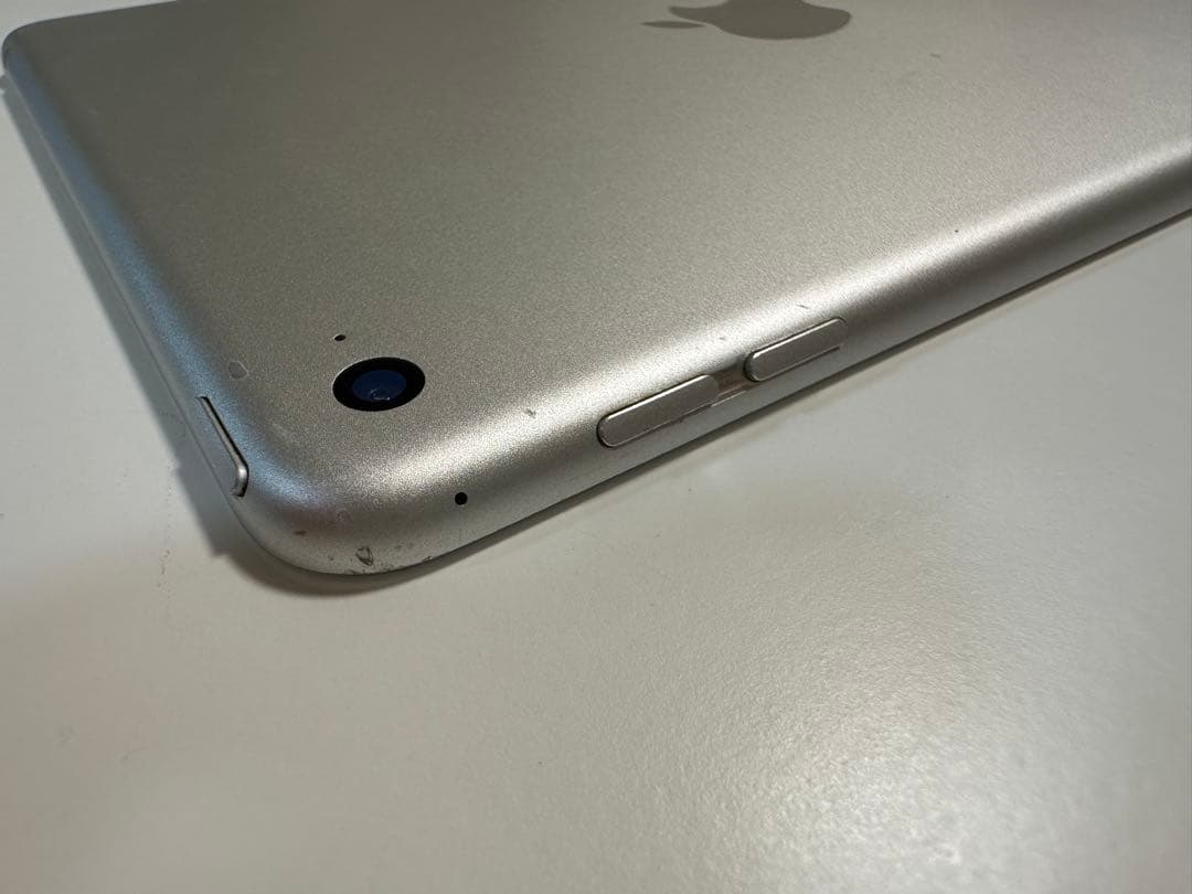 iPad mini4 128GB Wi-Fiモデル