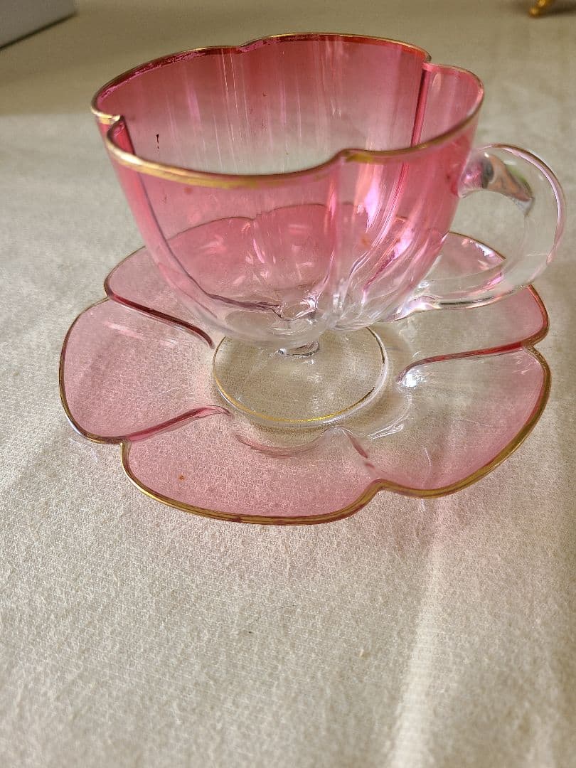 アンティークボヘミアンガラス　カップ&ソーサー