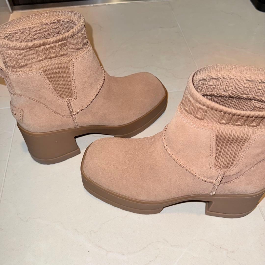 UGG モクシーチェルシー　厚底　ムートンブーツ　25cm