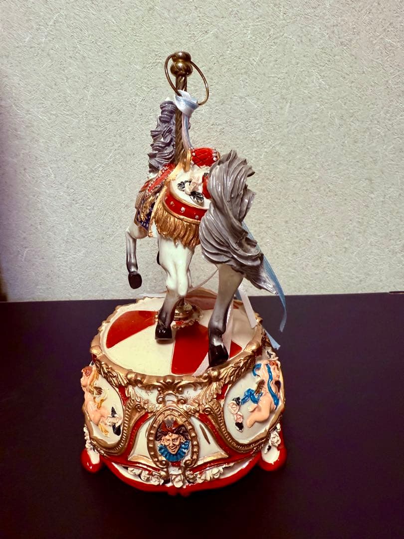 フランス　アンティーク　缶　メリーゴーランド　カルーセル　洋書　置物　本　貯金箱