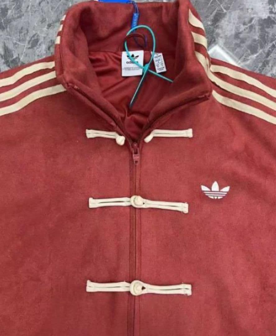 adidasアディダス 中国限定 蛇年トラックジャケット　赤) Lサイズ