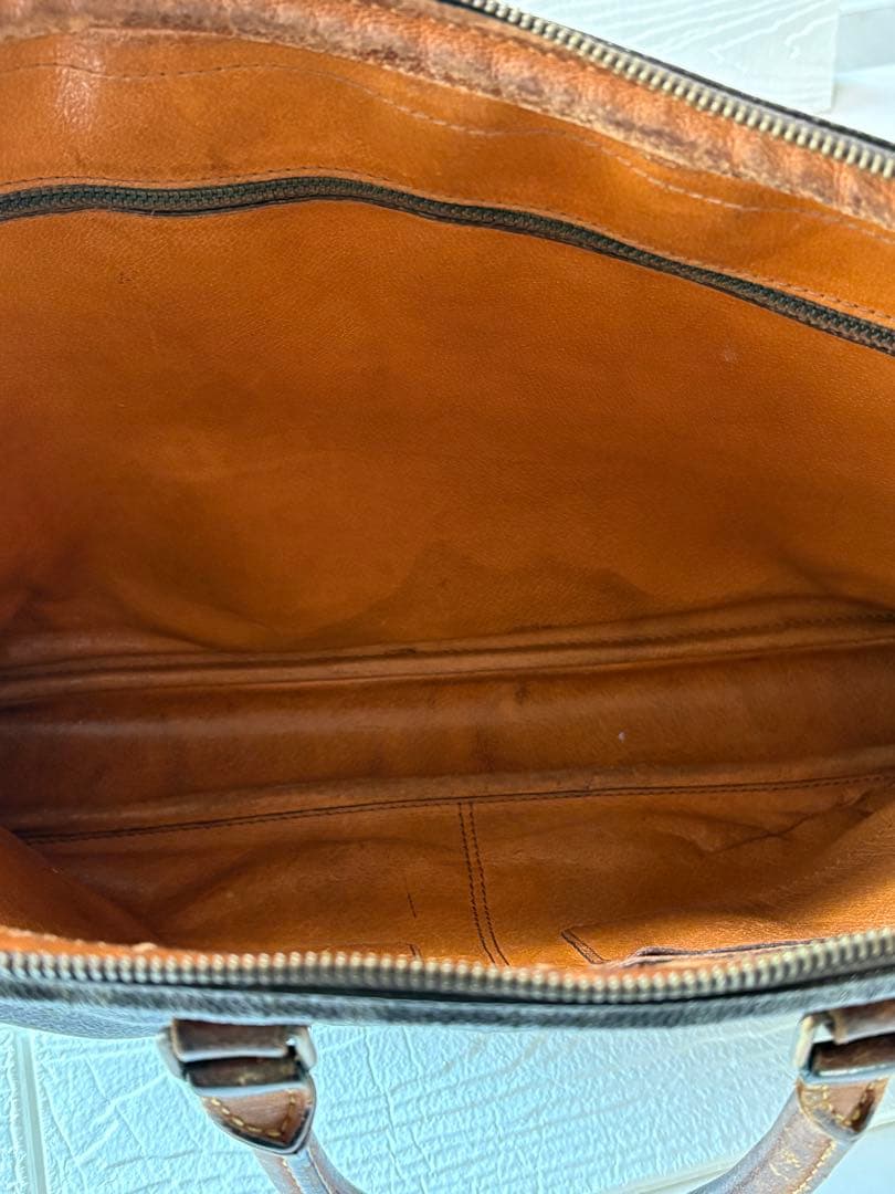 LOUIS VUITTON モノグラム　ビジネスバッグ