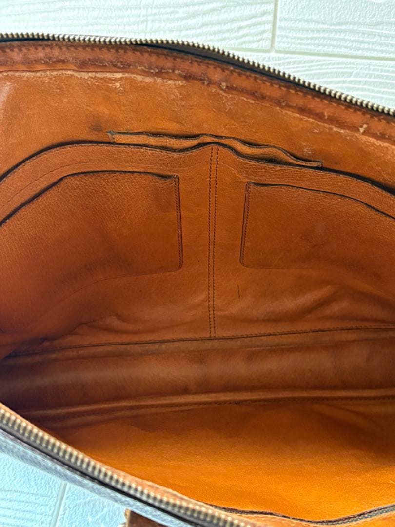 LOUIS VUITTON モノグラム　ビジネスバッグ