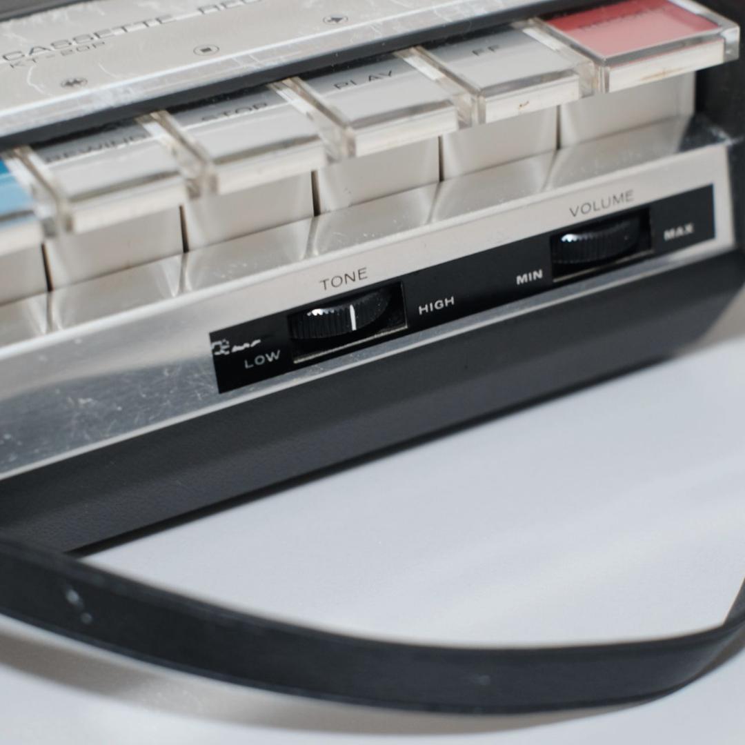 【メンテ済み】カセットプレイヤー TOSHIBA（東芝） KT-20P