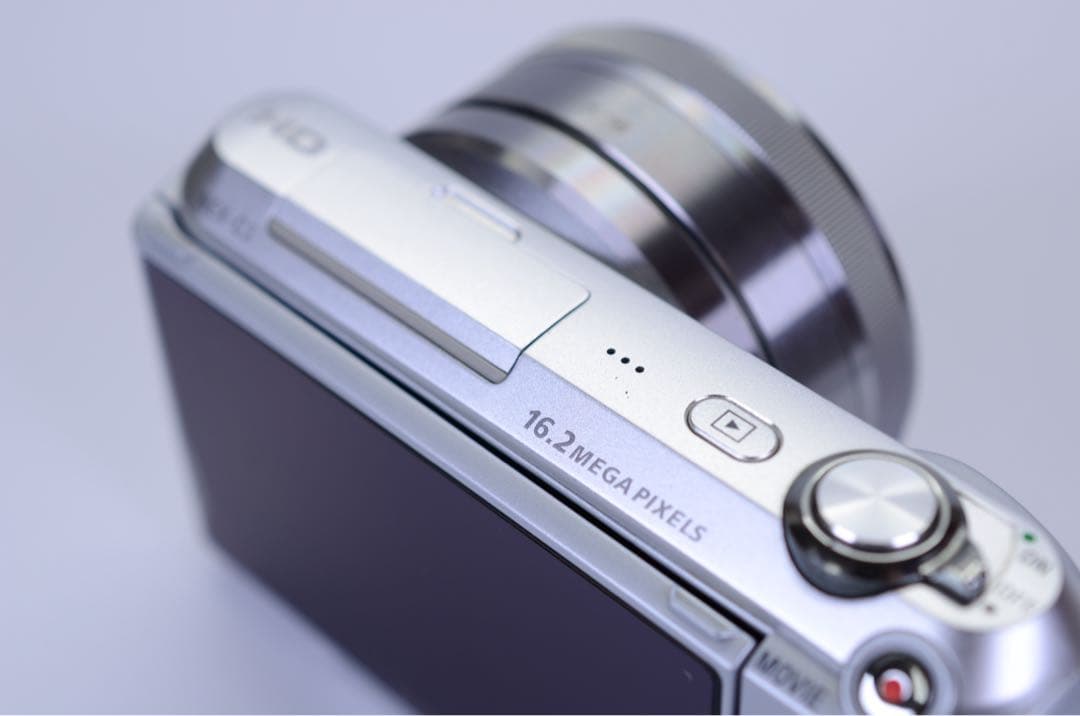 SONY NEX-C3 ダブルズームキット 動作確認済み　おまけケース付き