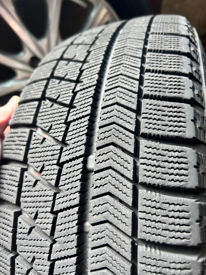 【美品】joker スタッドレス 185/60R15 PCD100 シエンタ