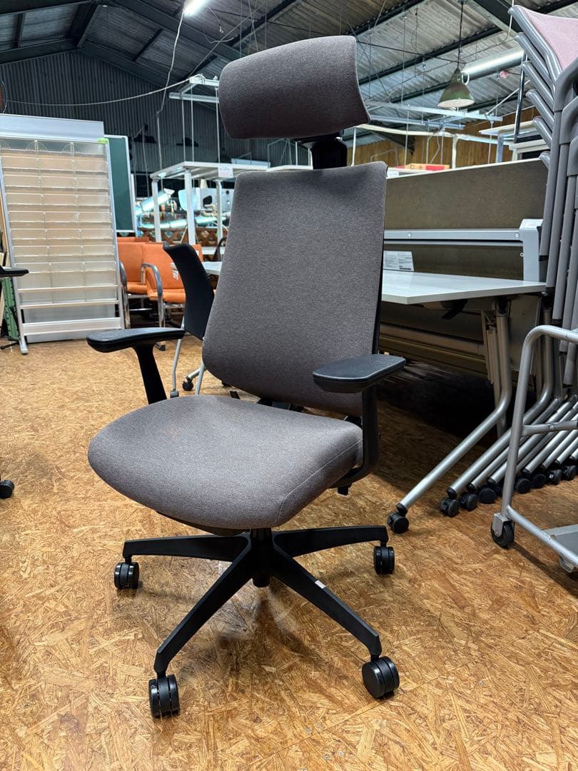 美品　コクヨ　デュオラ2 ハイバック　ヘッドレスト