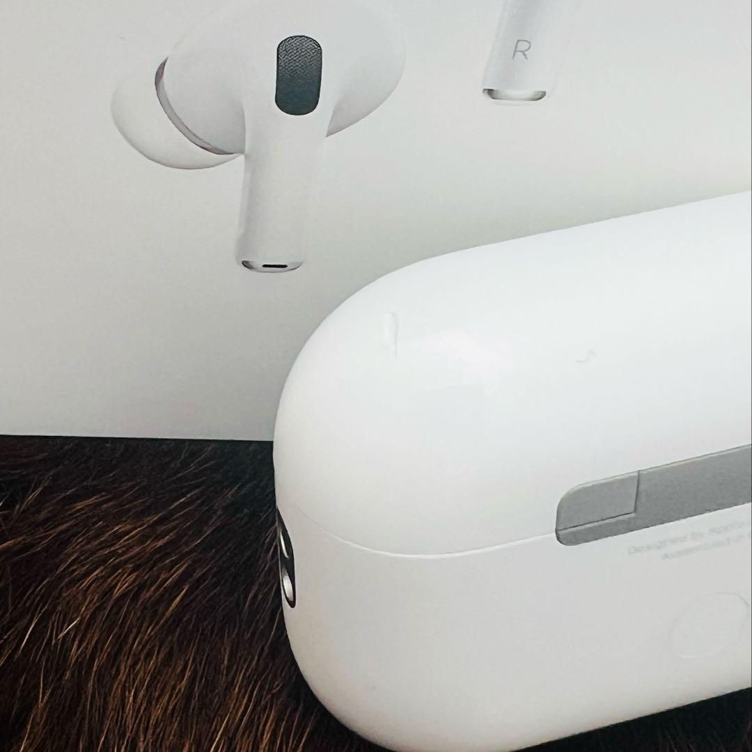 AirPods Pro (第2世代) 本体 A2968 ケーブル付き