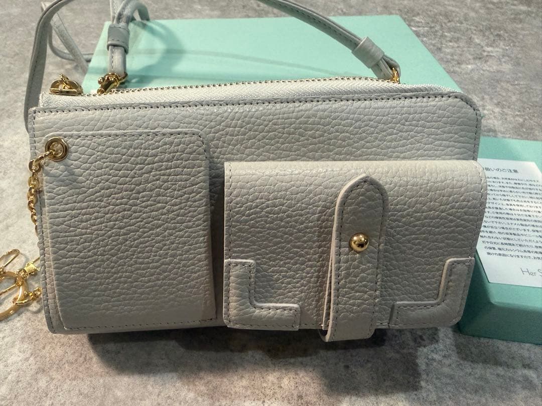 HerScheduleグレー レザー スマホショルダーバッグ