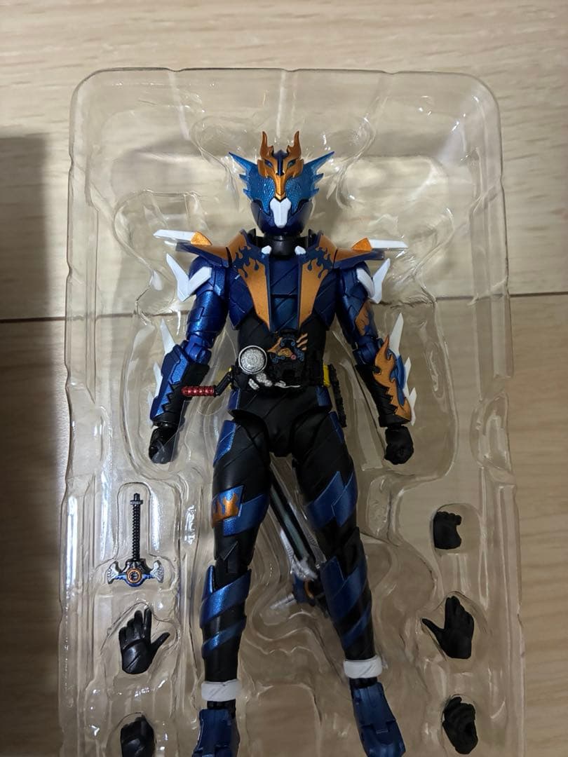 S.H.フィギュアーツ 仮面ライダービルド&クローズセット