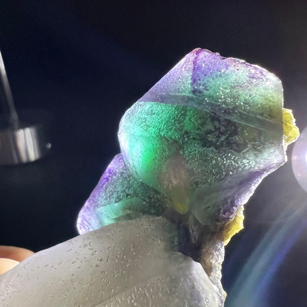 ナミビア　エロンゴ産　クォーツ共生フローライト　キャビネットサイズ