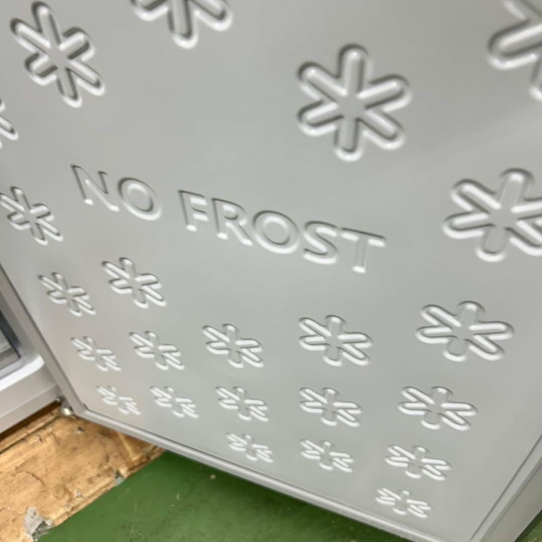 954 冷蔵庫　シルバーカラー　大人気　保証込　小型　200L 新生活応援