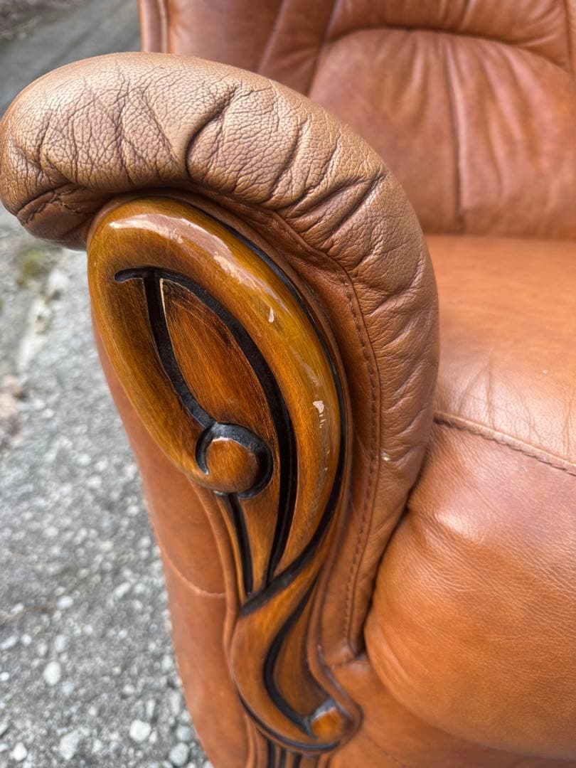 ブラウンレザー高背もたれ1人掛けソファ