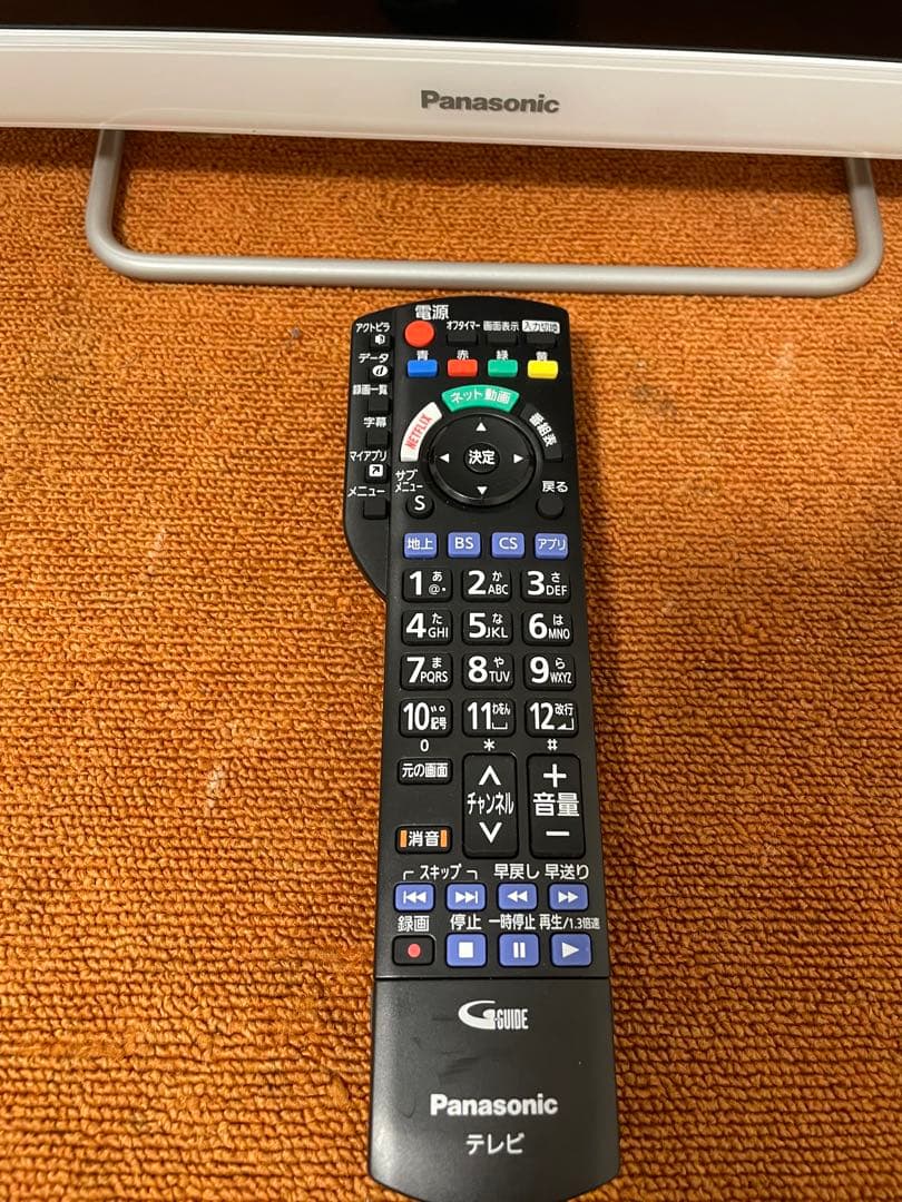 クロエ 美品 VIERAスマート液晶テレビ 24V型 Wi-Fi内蔵