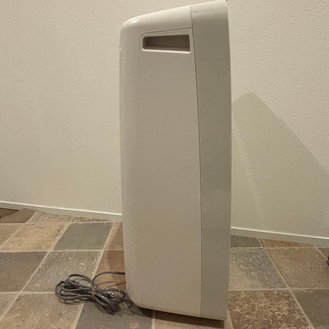 SHARP 衣類乾燥/除湿 CV-J120