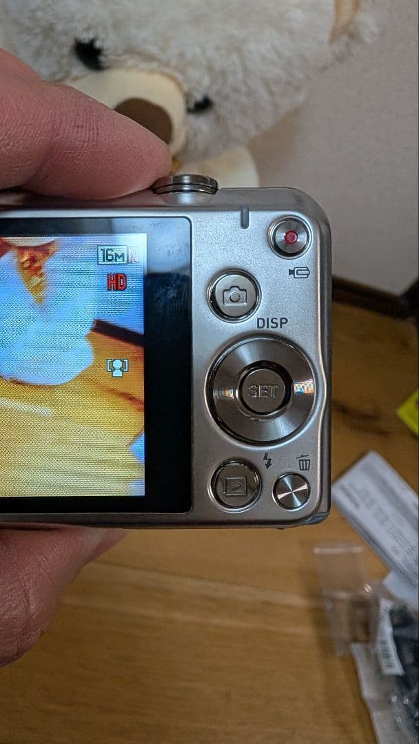 CASIO EXILIM EX-ZS25 コンパクトデジタルカメラ　シルバー