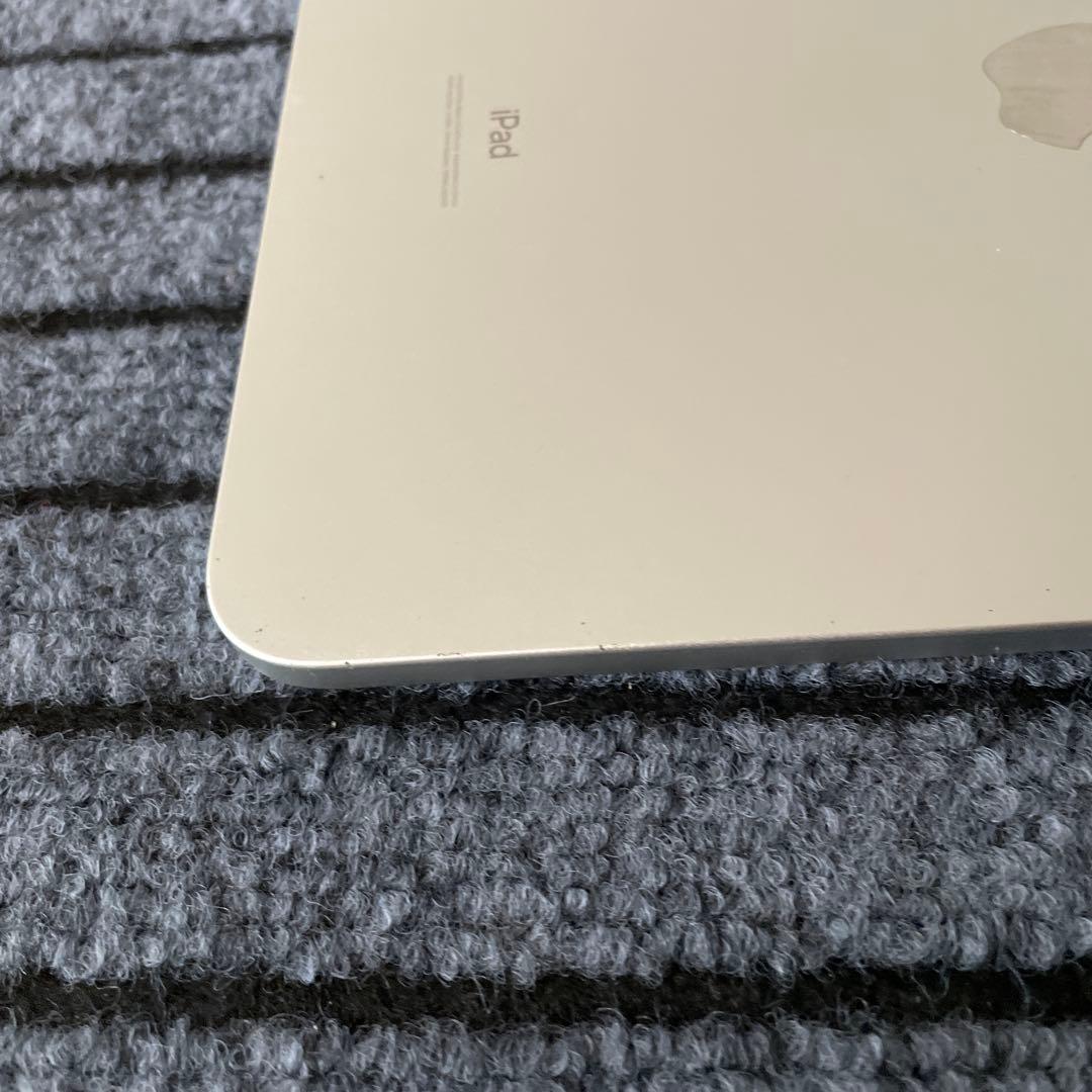 126 iPad 10世代 256GB Wi-Fi シルバー