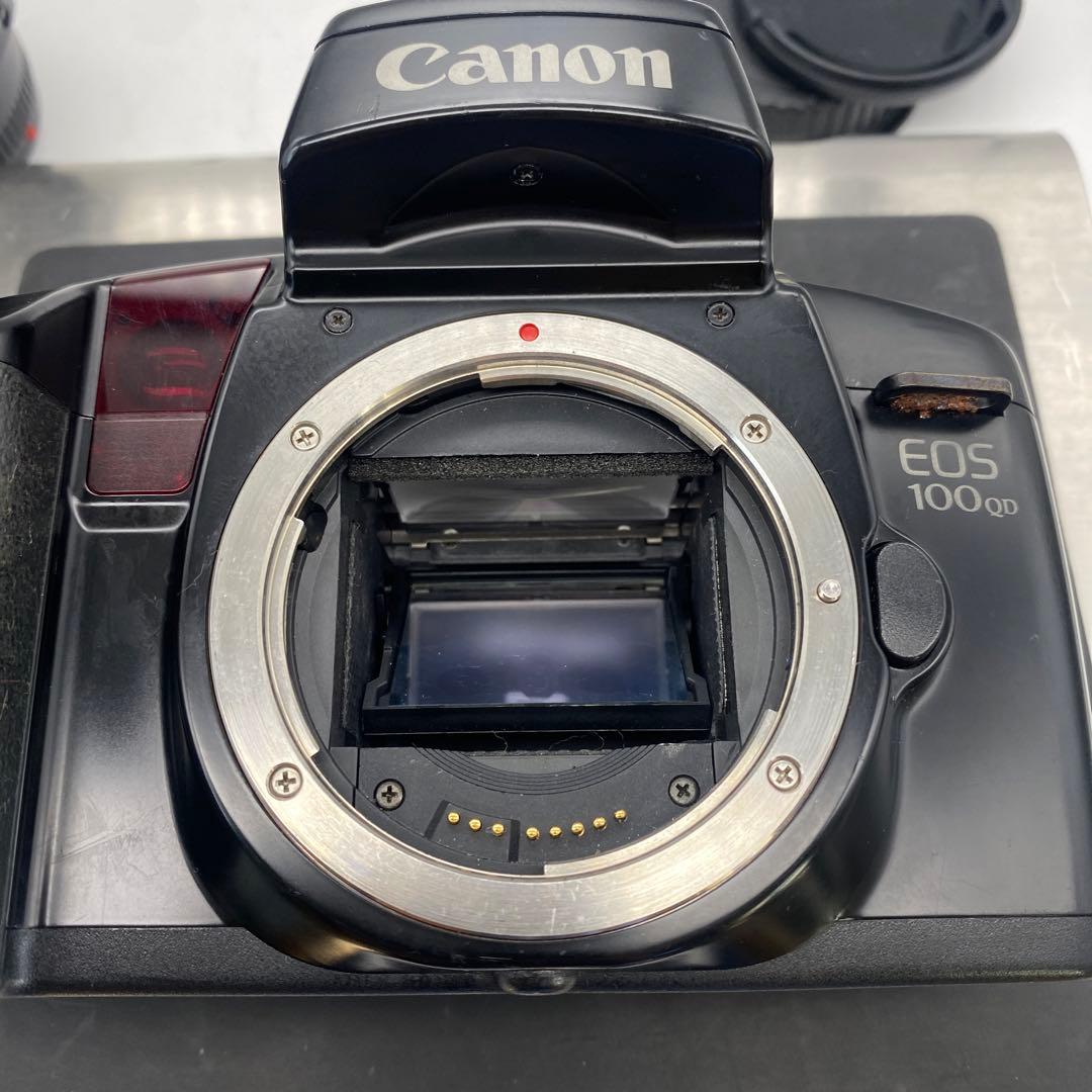 Canonカメラ　レンズ　ストロボ　セルフ