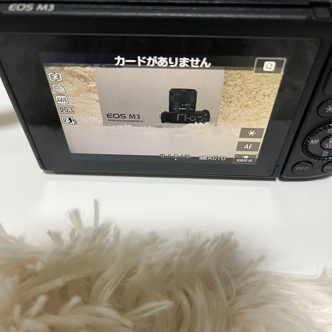 【極美品】Canon EOS M3 ブラック ダブルレンズキット バッテリー２個