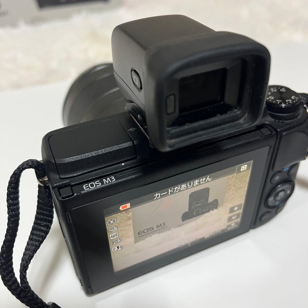 【極美品】Canon EOS M3 ブラック ダブルレンズキット バッテリー２個