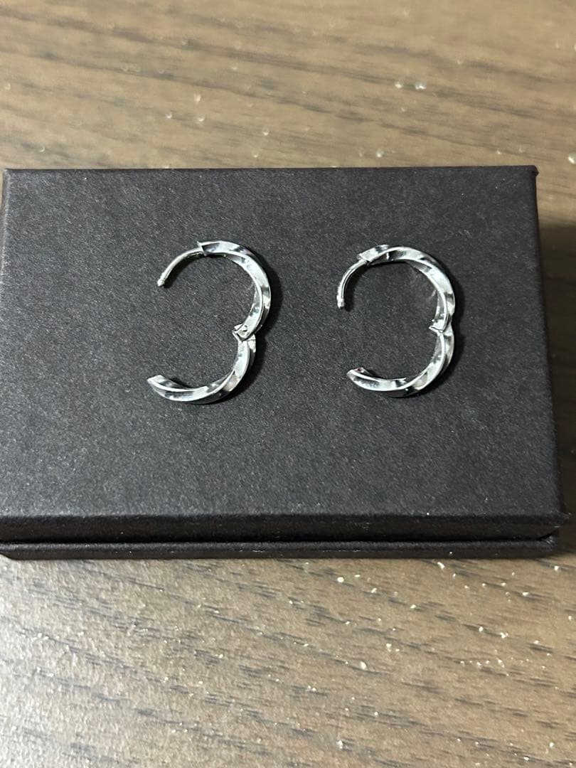 AVALANCHE ピアス