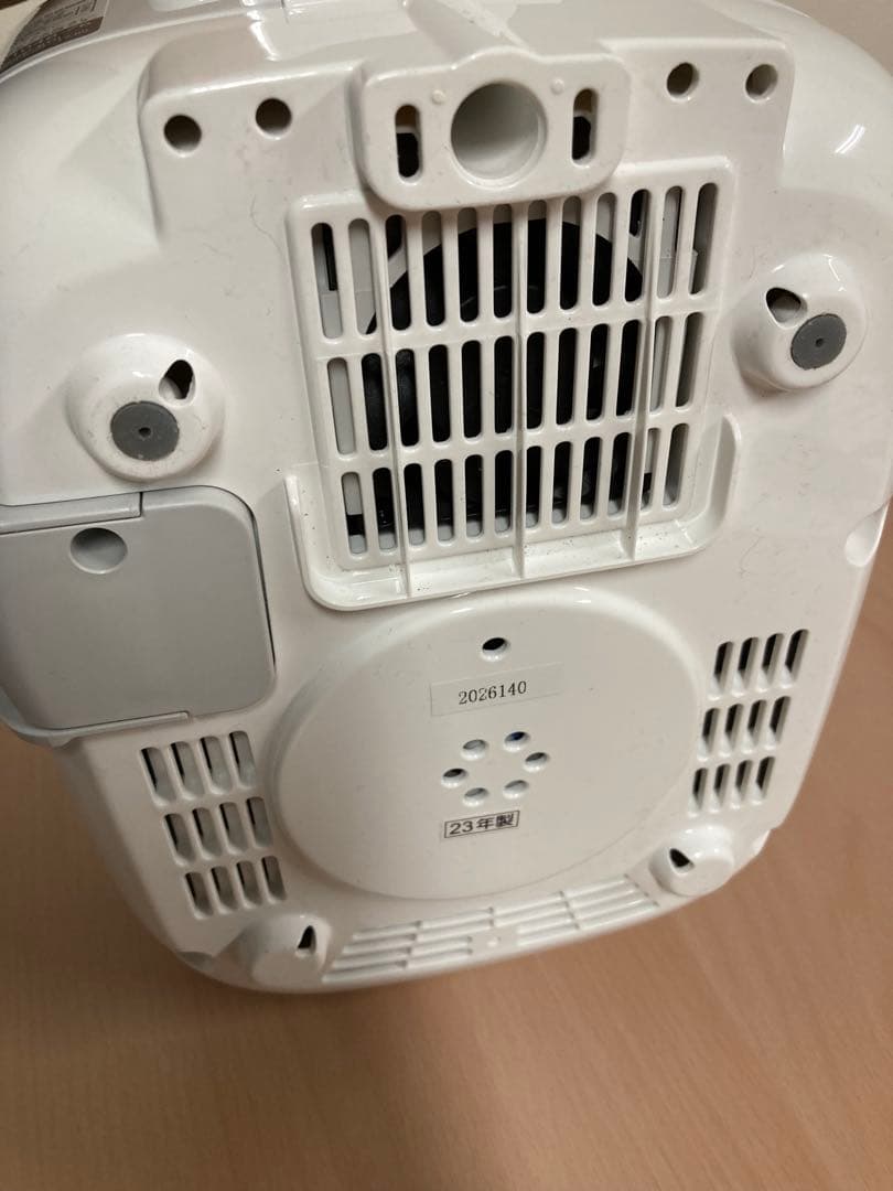 美品★2023年製★3回程使用★TOSHIBA★炊飯器★3合炊き★RC-5E2X