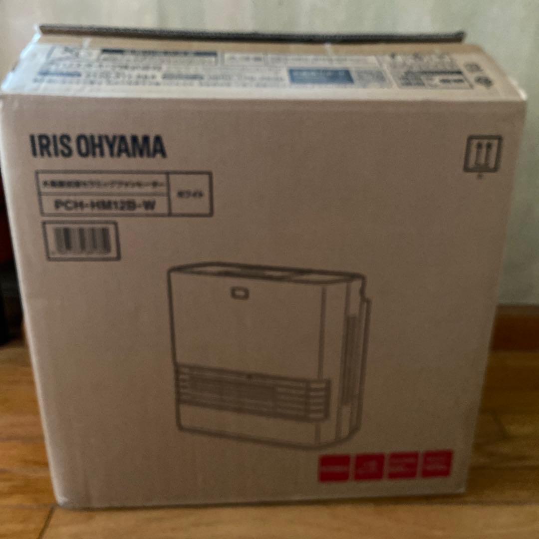 極美品　IRIS OHYAMA セラミックファンヒーター PCH-HM12B-W