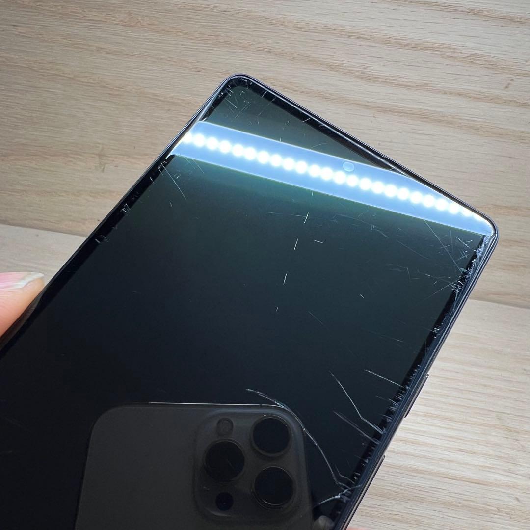 Google Pixel 6a 本体画面割れ E4