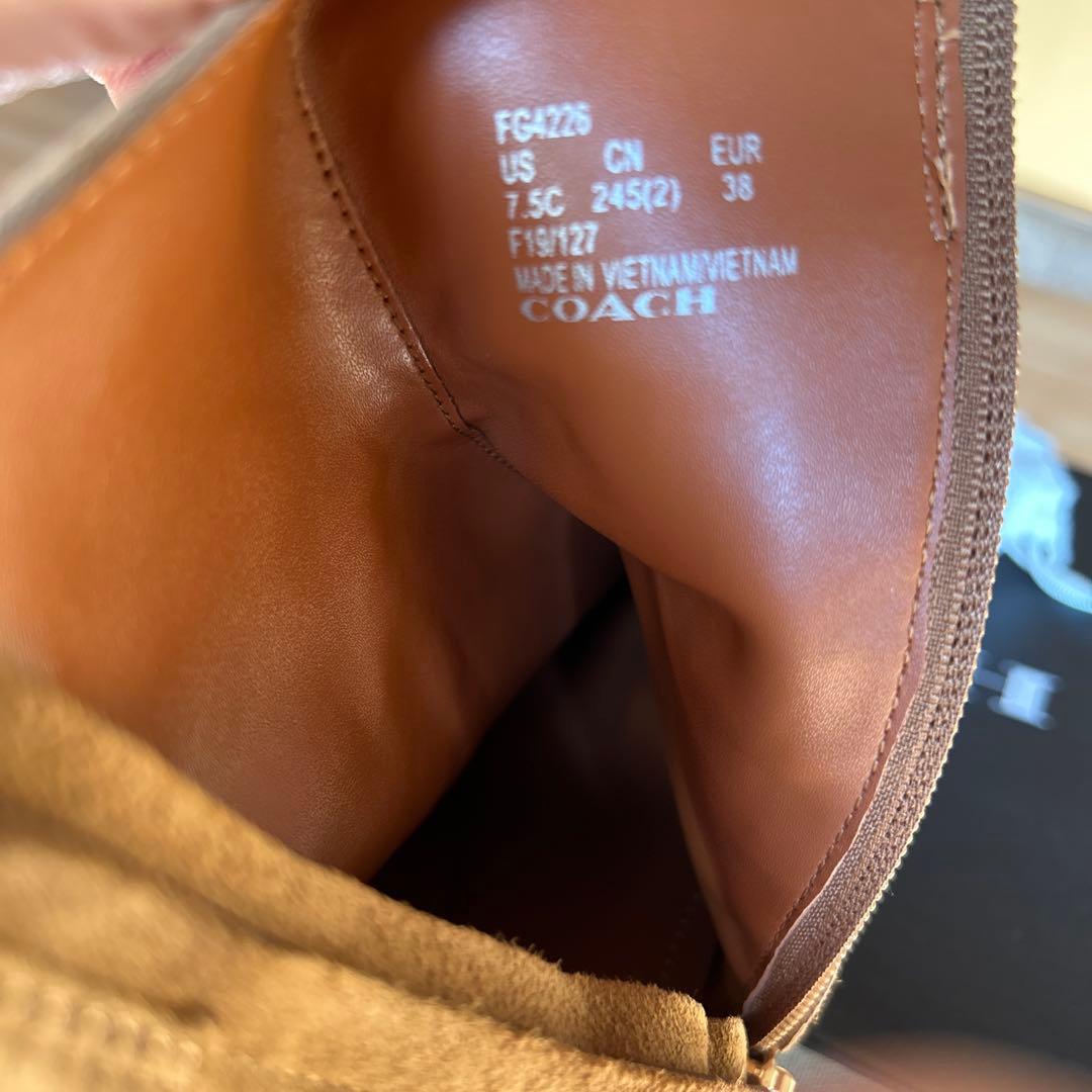 COACH coach ＣＯＡＣＨ　コーチ　ベージュ スエードブーツ 7.5