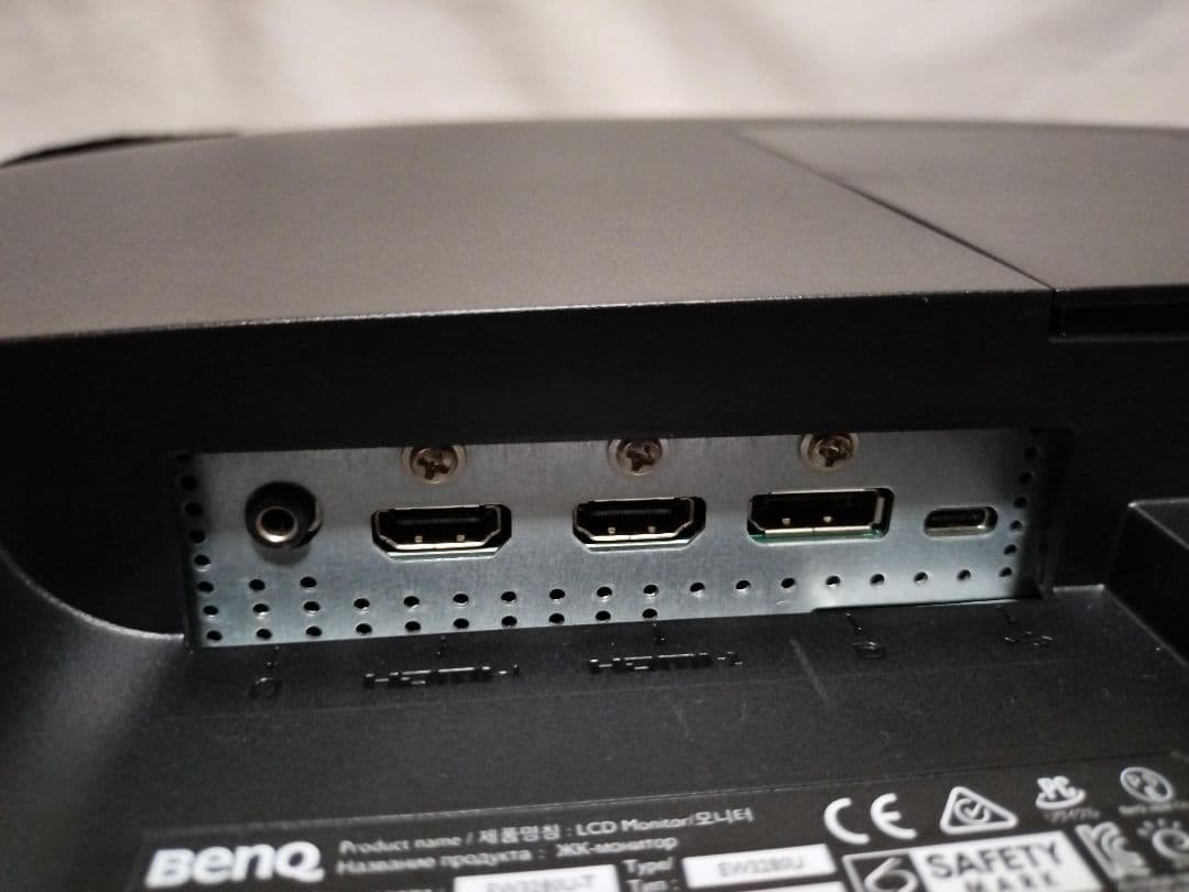 BenQ EW3280U 4K モニター