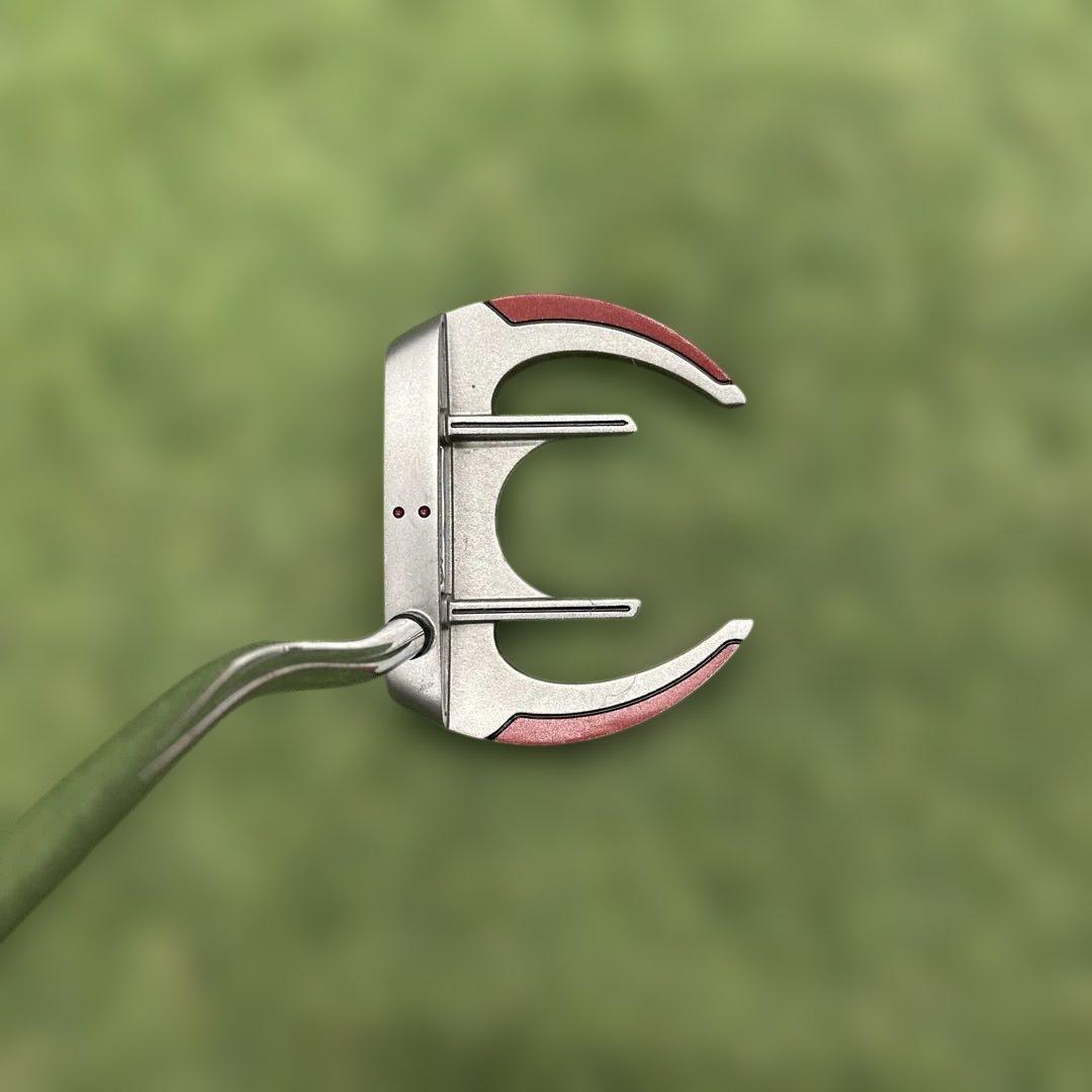 Odyssey Sabertooth+SuperStrokeグリップ 38インチ