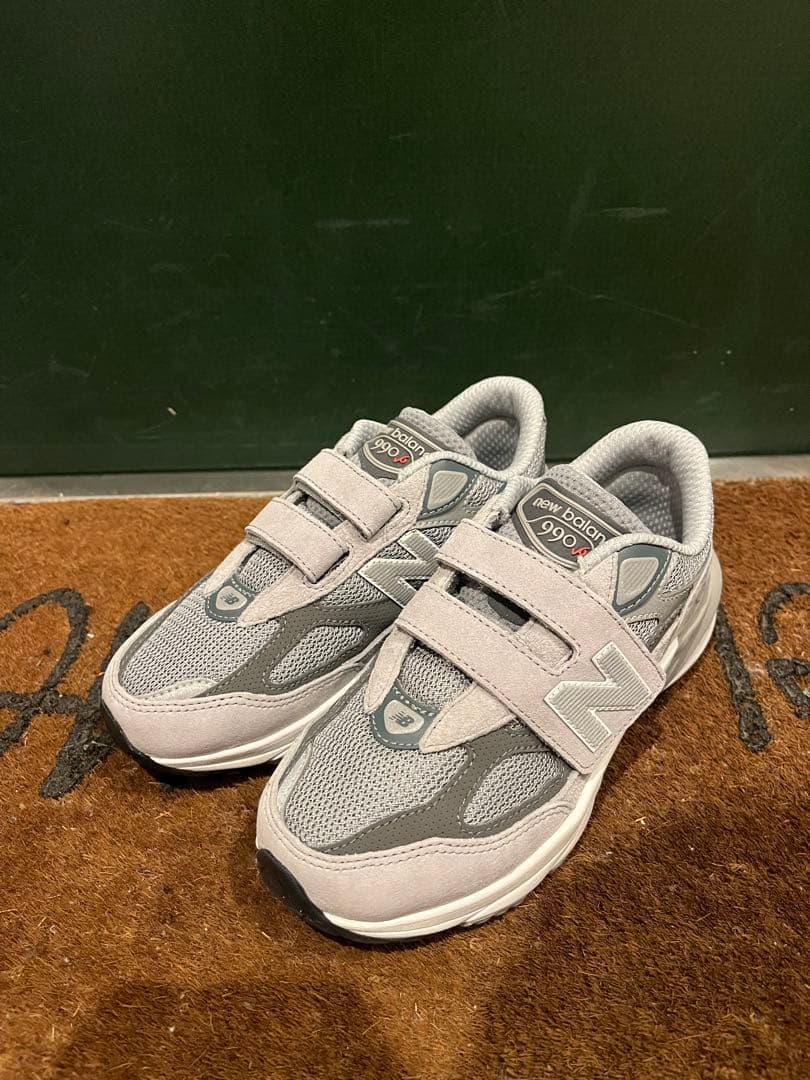 NEW BALANCE 21cm PV990GL6 GRAY 美品 キッズ