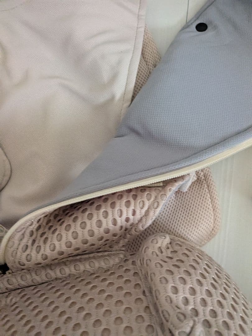 bebe swan メッシュ抱っこひも ベージュ