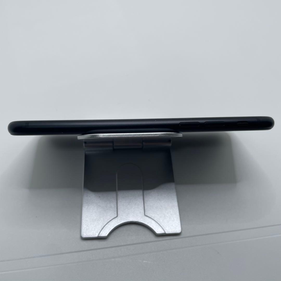 【格安美品】iPhone SE2 128GB simフリー本体 325