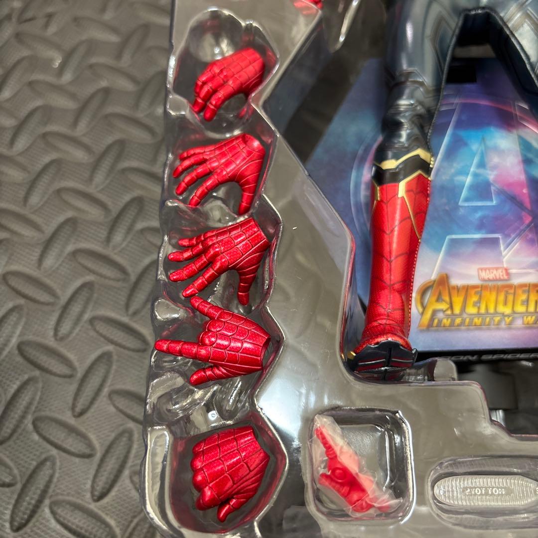 ホットトイズ　アイアン・スパイダー スパイダーマン　マーベル