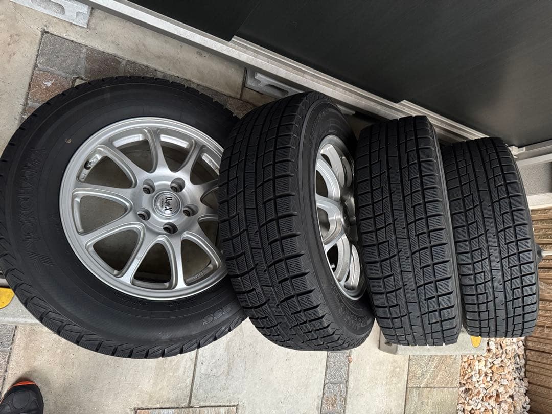 16インチ スタッドレスタイヤ&ホイールセット　215/65R16