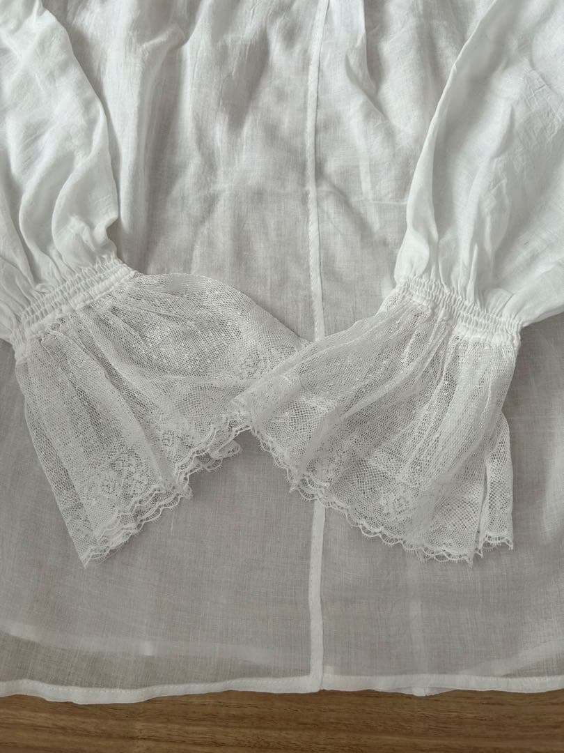 新品未使用　PUAL CE CIN 襟袖レースプチハイネックブラウス