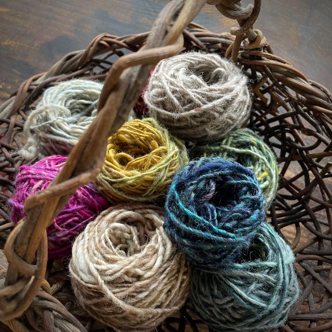 【一点もの】『手紡ぎ糸のお花. a'』手刺繍ファブリックパネル