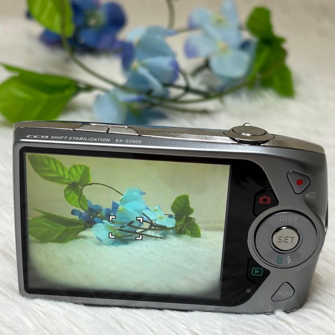 CASIO カメラ　エクシリム　EX-Z2000 充電器　箱 コンデジ　動作品