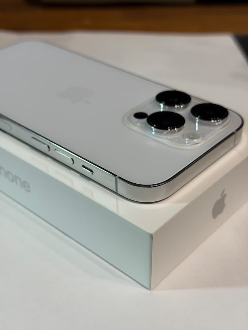 iPhone 14 Pro 128 GB Simフリー